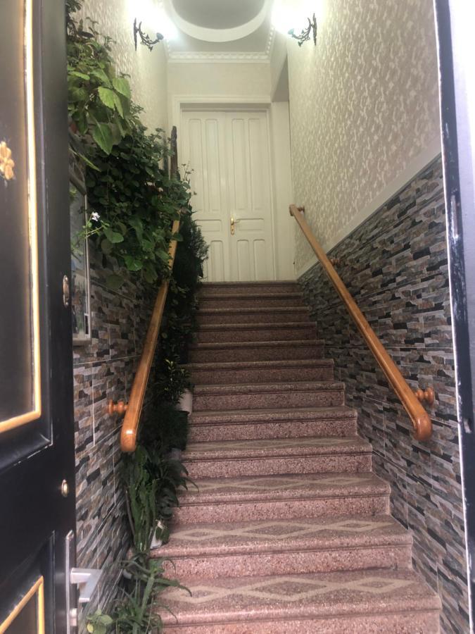 Hostel Temuri Kʼutʼaisi Exterior foto