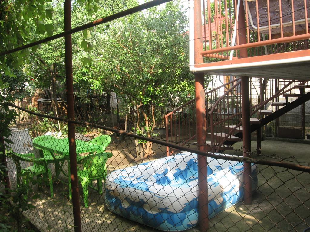 Hostel Temuri Kʼutʼaisi Exterior foto